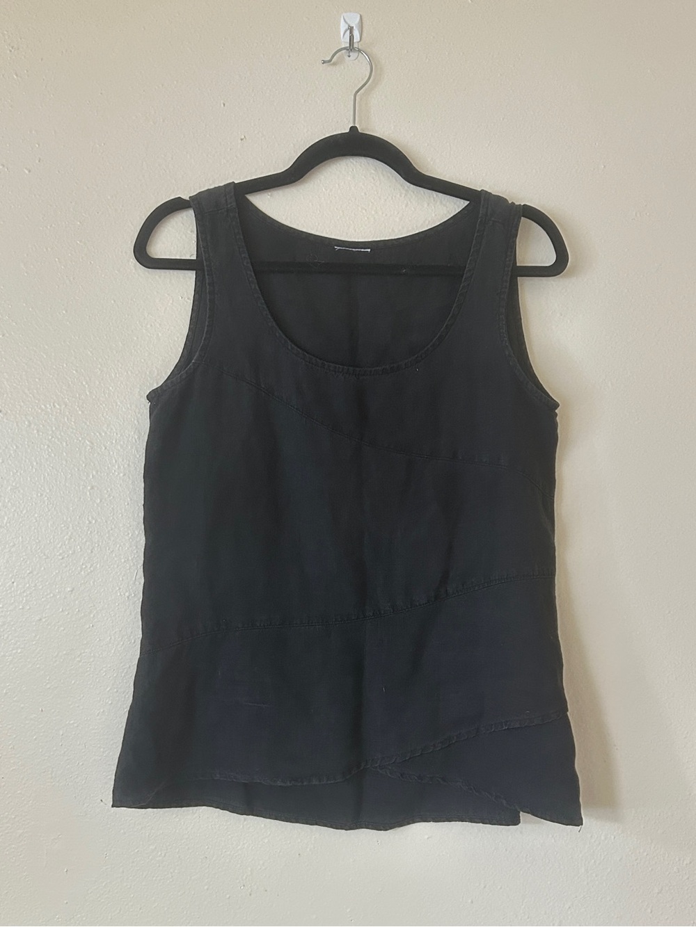 Vintage Linen Scoop Neck Layered Tank Top in Black size Small